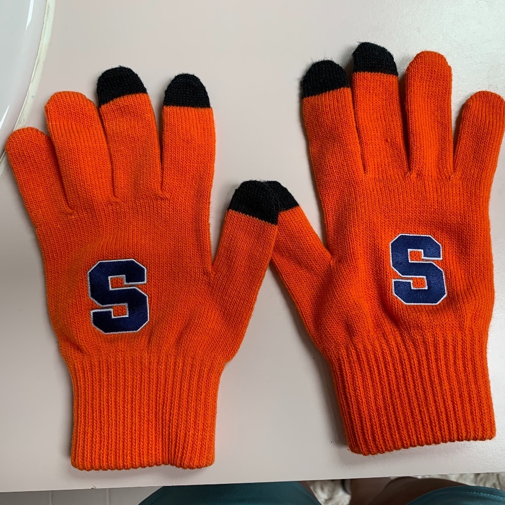 Syracuse Texting Hand Gloves